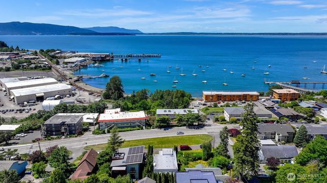 1005 11th Street, Bellingham, WA 98225