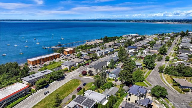 1005 11th Street, Bellingham, WA 98225