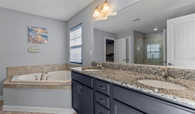 312 Maycox LN, Chesapeake, VA 23322