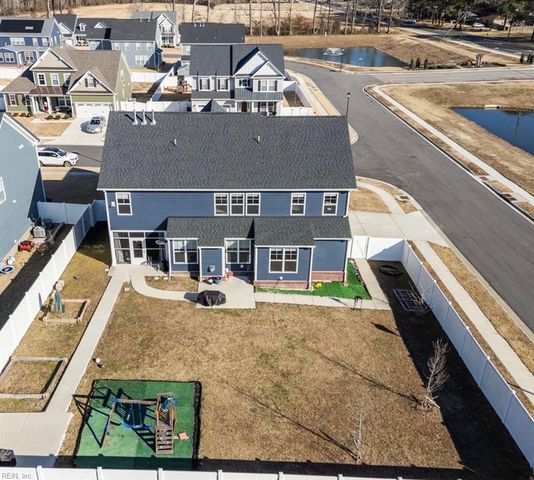 312 Maycox LN, Chesapeake, VA 23322