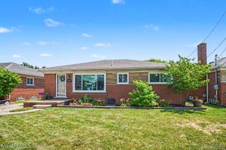 27720 Jefferson Avenue, St. Clair Shores, MI 48081