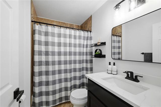 18411 Linwood Road, Linwood, KS 66052