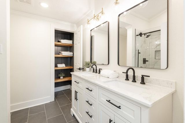 1102 Ashdale Drive, Sugar Land, TX 77498