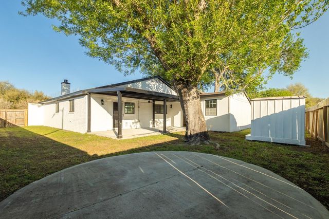 1102 Ashdale Drive, Sugar Land, TX 77498