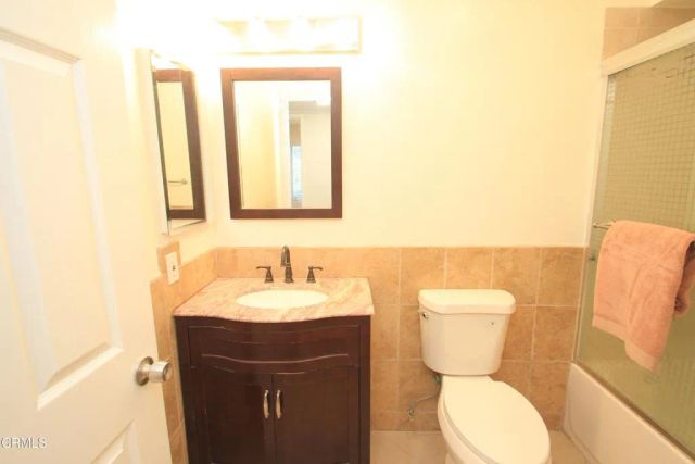 5700 Etiwanda Avenue 123, Tarzana, CA 91356