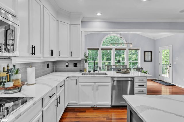 143 Hartwick Lane, Fountain Inn, SC 29644