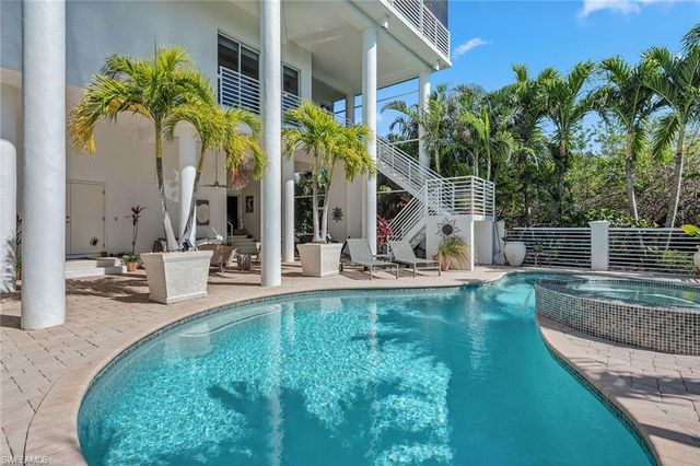 616 WATERSIDE DR, Marco Island, FL 34145