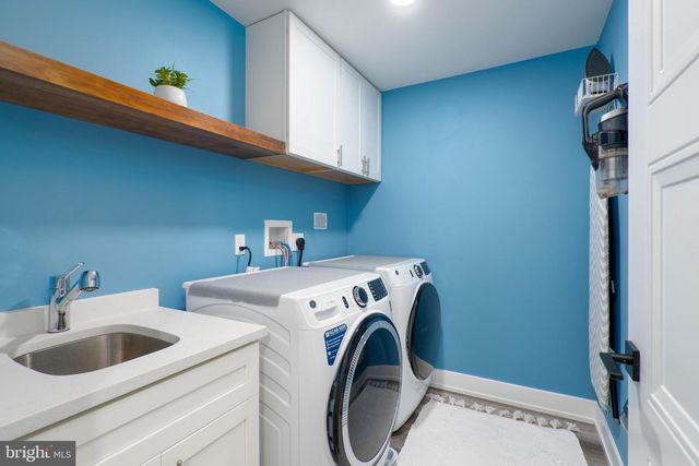 2005 HYVIEW TER, Fort Washington, PA 19034