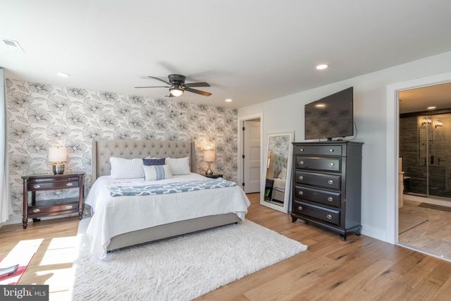 2005 HYVIEW TER, Fort Washington, PA 19034