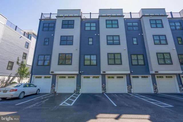 2005 HYVIEW TER, Fort Washington, PA 19034