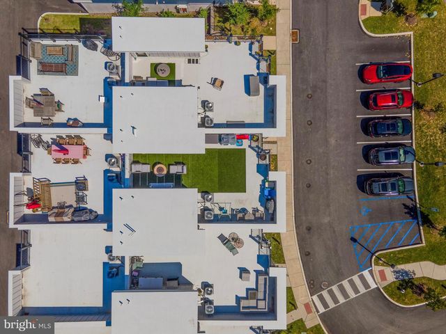 2005 HYVIEW TER, Fort Washington, PA 19034