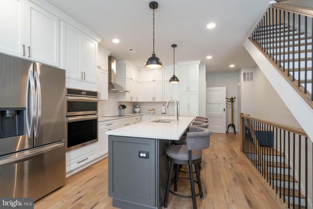 2005 HYVIEW TER, Fort Washington, PA 19034