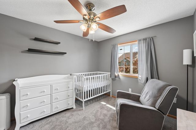 2335 Oakridge Circle, Hudson, WI 54016