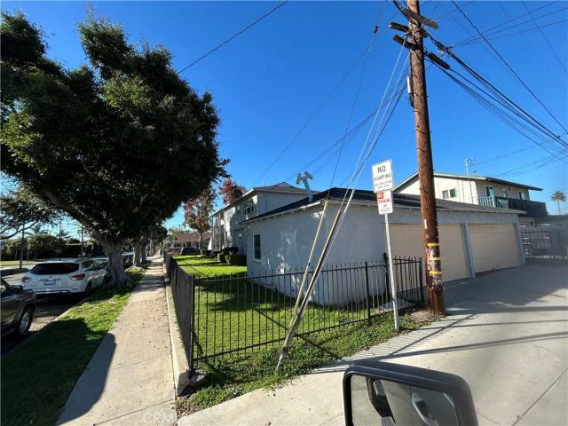 966 Holly, Inglewood, CA 90301