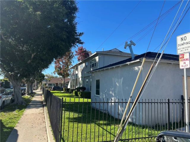 966 Holly, Inglewood, CA 90301