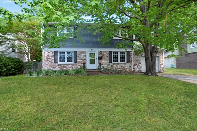 31 Colonial Acres DR, Hampton, VA 23664