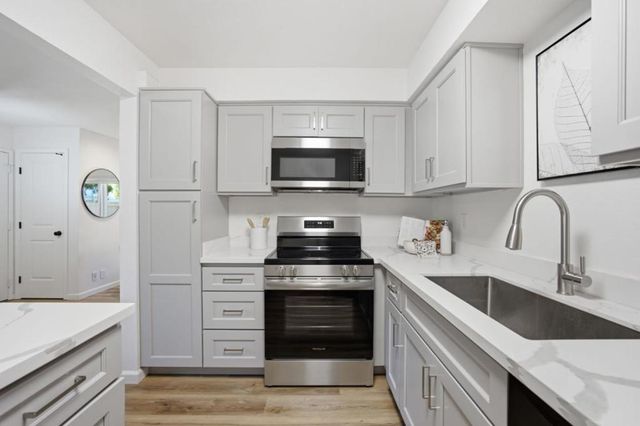 5526 Sean Circle 54, San Jose, CA 95123