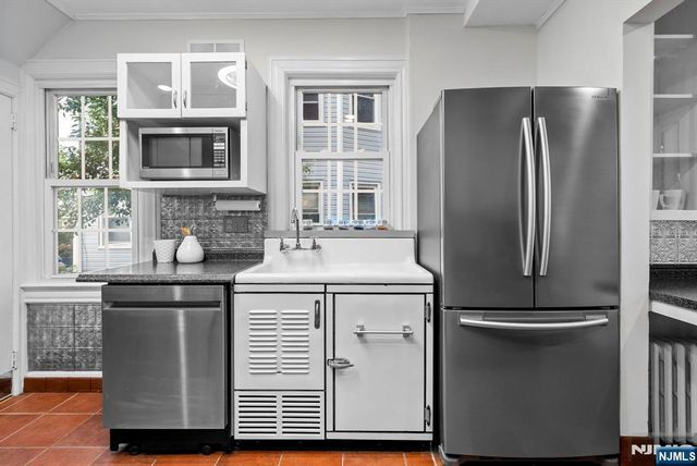 35 Edwin Street, Ridgefield Park, NJ 07660