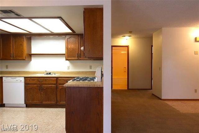 6619 West Tropicana Avenue 202, Las Vegas, NV 89103