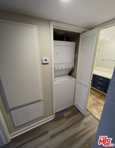 2505 San Gabriel Way 203, Corona, CA 92882