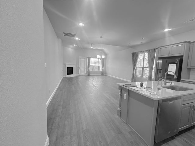 12709 Royal Oaks Lane, Farmers Branch, TX 75234