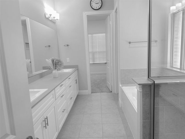 12709 Royal Oaks Lane, Farmers Branch, TX 75234