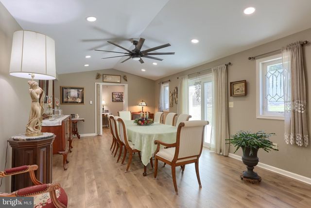 321 CONCORD CT, Hershey, PA 17033