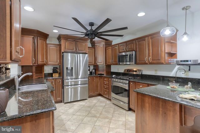 321 CONCORD CT, Hershey, PA 17033