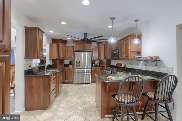 321 CONCORD CT, Hershey, PA 17033