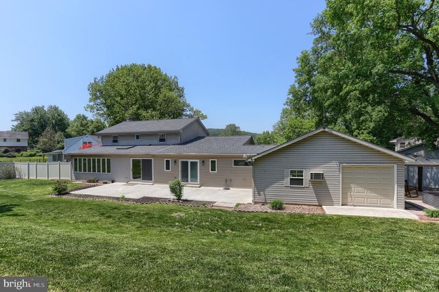 321 CONCORD CT, Hershey, PA 17033