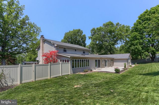 321 CONCORD CT, Hershey, PA 17033