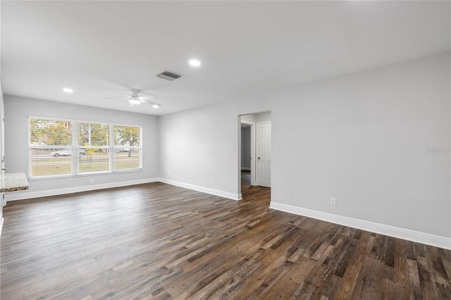 5698 38TH AVENUE N, St Petersburg, FL 33710