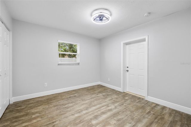 5698 38TH AVENUE N, St Petersburg, FL 33710