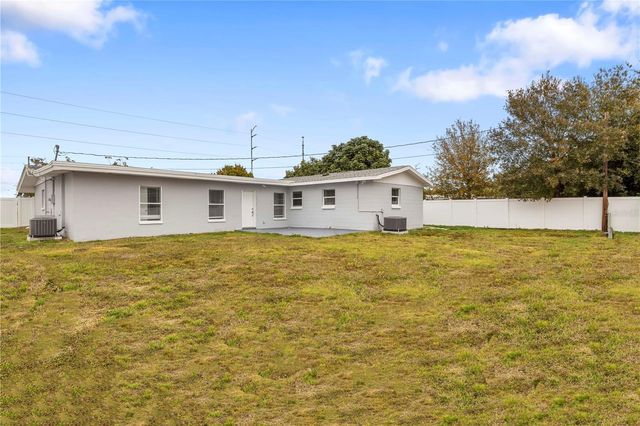 5698 38TH AVENUE N, St Petersburg, FL 33710