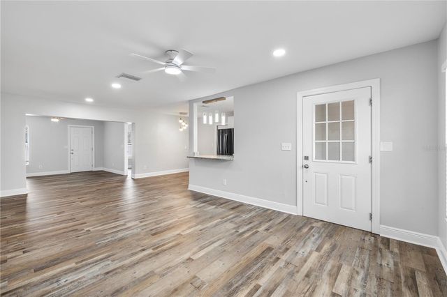 5698 38TH AVENUE N, St Petersburg, FL 33710