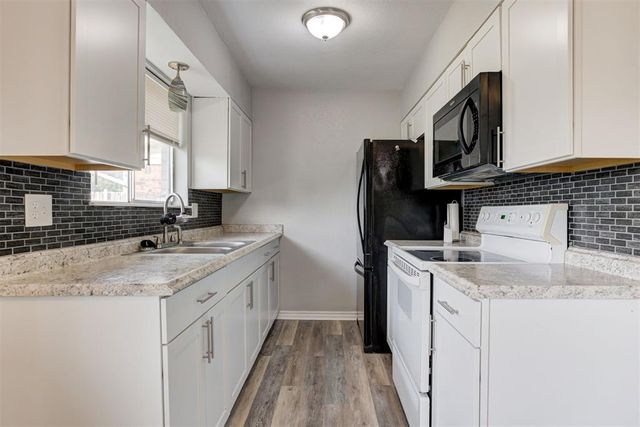 9616 NE 3rd Place, Oklahoma City, OK 73130