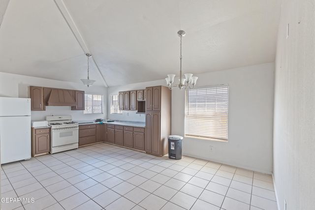 636 Danube Drive, Horizon City, TX 79928