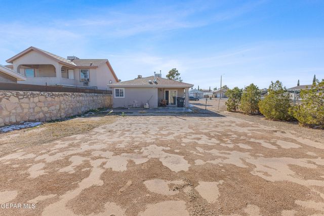 636 Danube Drive, Horizon City, TX 79928