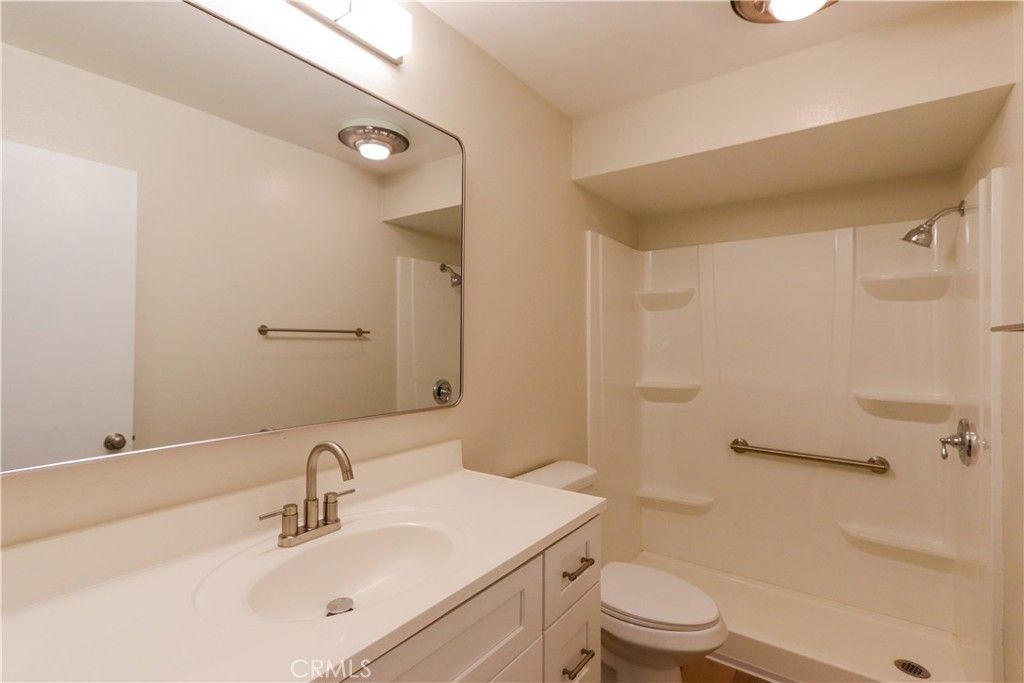 Image 20 of property listing at 576 N Bellflower 116, Long Beach, CA 90814