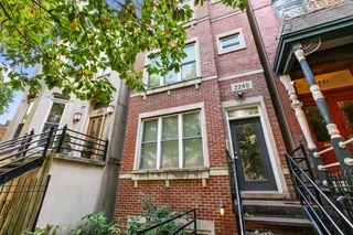 2249 W MONROE Street 4, Chicago, IL 60612