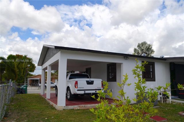 29925 SW 143rd Ct, Homestead, FL 33033