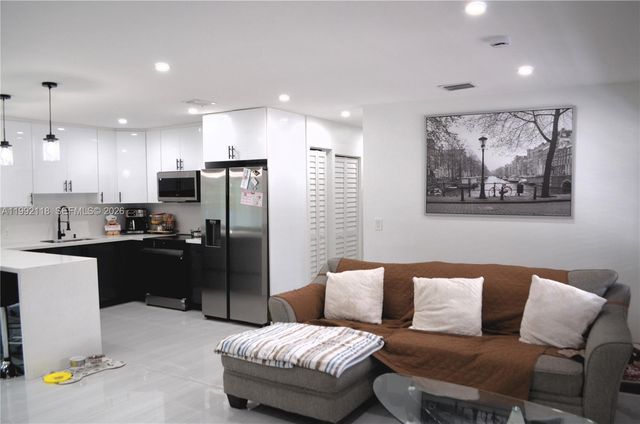 29925 SW 143rd Ct, Homestead, FL 33033