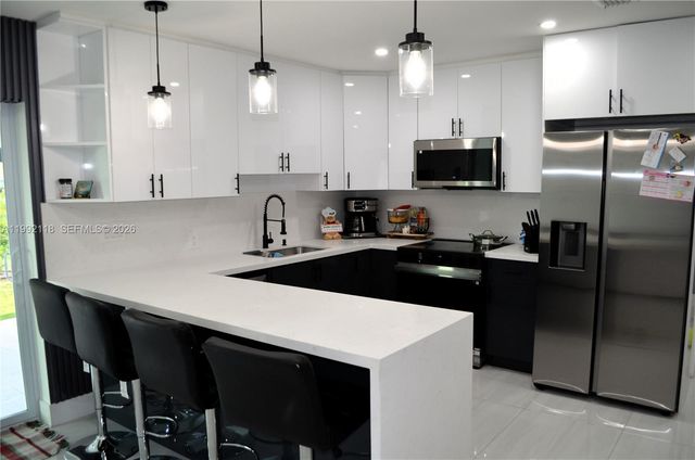 29925 SW 143rd Ct, Homestead, FL 33033