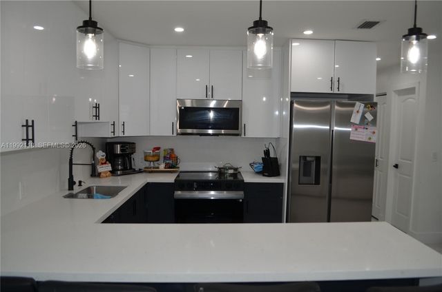 29925 SW 143rd Ct, Homestead, FL 33033