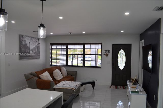 29925 SW 143rd Ct, Homestead, FL 33033