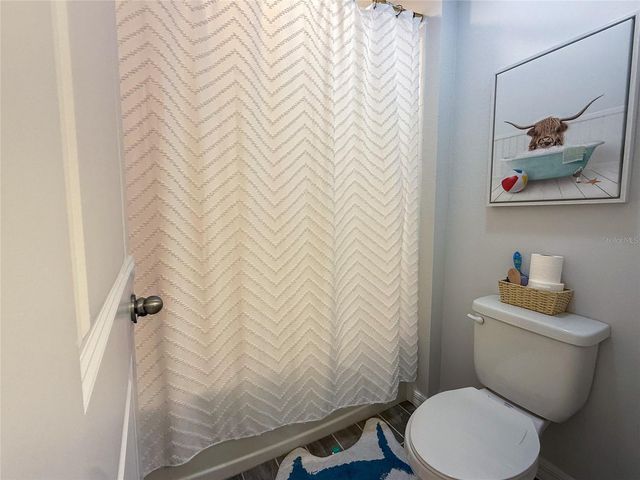 160 E OAK STREET, Apopka, FL 32703