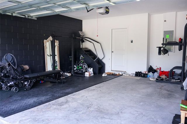 160 E OAK STREET, Apopka, FL 32703