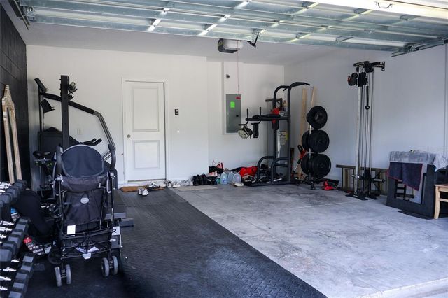 160 E OAK STREET, Apopka, FL 32703