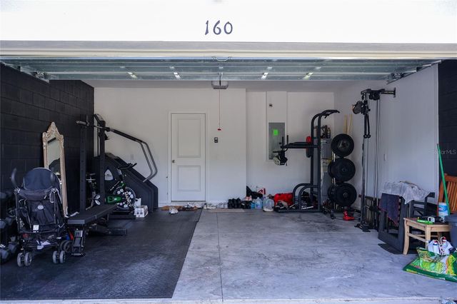 160 E OAK STREET, Apopka, FL 32703