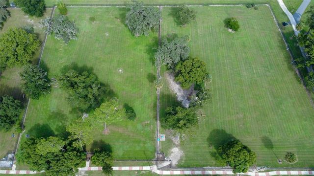 160 E OAK STREET, Apopka, FL 32703